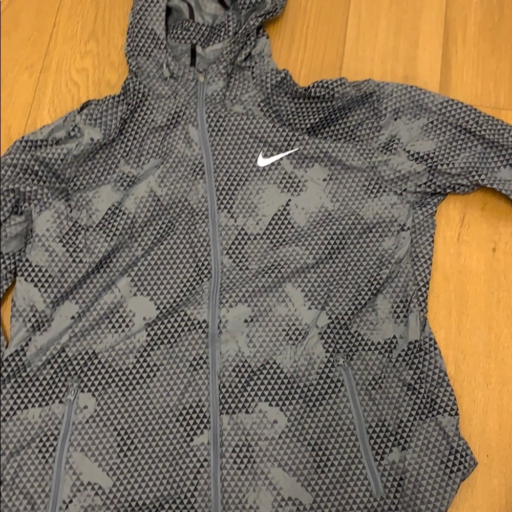 Nike running windbreaker